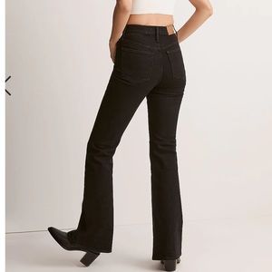 Madewell The Perfect Vintage Flare Jean 24 P